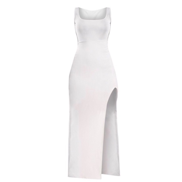 Pretty Little Thing Women’s Long Dress Size 2 NWT - Picture 4 of 4